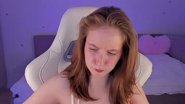 Snapshot of CrystalSoul_ chatting on 10, 10, 2025 CrystalSoul  online show from 10, 10, 2025