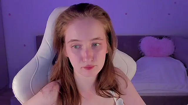 Snapshot of CrystalSoul_ chatting on 25, 10, 2025 CrystalSoul  online show from 25, 10, 2025