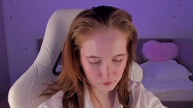 Snapshot of CrystalSoul_ chatting on 31, 10, 2025 CrystalSoul  online show from 31, 10, 2025