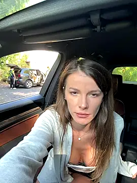 Snapshot of fit_vic chatting on 24, 9, 2025 fit vic online show from 24, 9, 2025