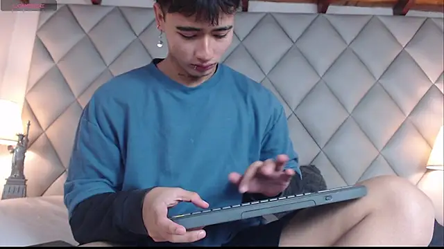 Snapshot of Clement_Reyes chatting on 16, 10, 2025 Clement Reyes online show from 16, 10, 2025