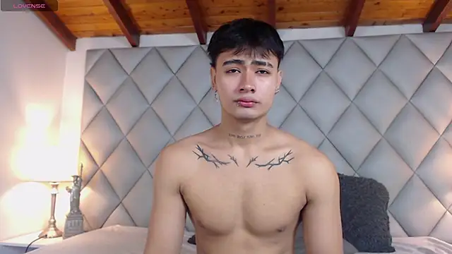 Snapshot of Clement_Reyes chatting on 21, 10, 2025 Clement Reyes online show from 21, 10, 2025