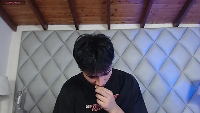 Snapshot of Clement_Reyes chatting on 2, 11, 2025 Clement Reyes online show from 2, 11, 2025