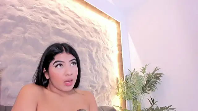 Snapshot of Naomy_gyal chatting on 24, 2, 2026 Naomy gyal online show from 24, 2, 2026