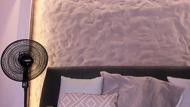 Snapshot of Naomy_gyal chatting on 27, 2, 2026 Naomy gyal online show from 27, 2, 2026