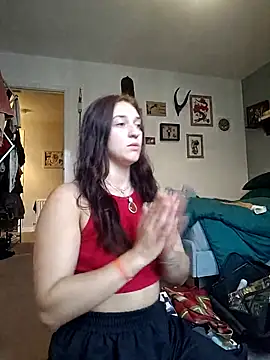 Snapshot of laradoom chatting on 3, 10, 2025 laradoom online show from 3, 10, 2025