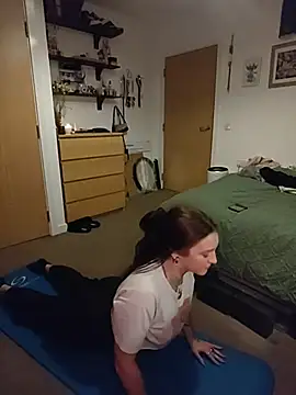 laradoom online show from 14, 11, 2025