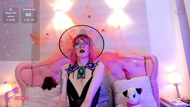 Snapshot of Rossiie_Hunt_ chatting on 11, 10, 2025 Rossiie Hunt online show from 11, 10, 2025