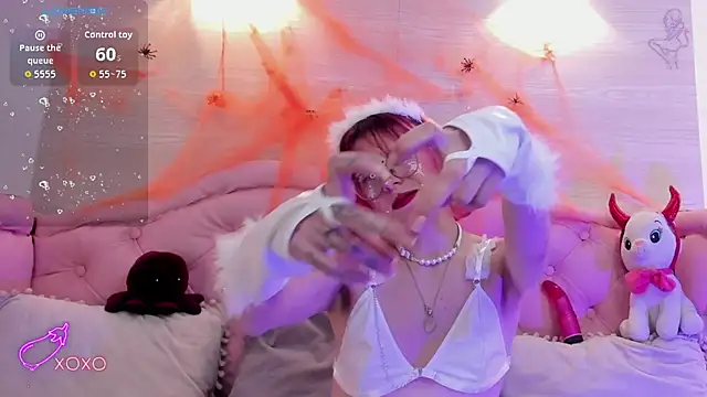 Snapshot of Rossiie_Hunt_ chatting on 16, 10, 2025 Rossiie Hunt online show from 16, 10, 2025