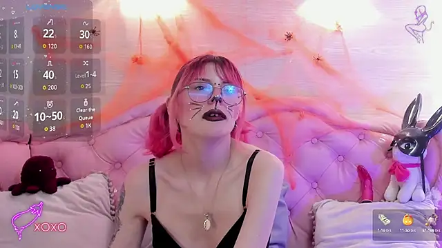 Snapshot of Rossiie_Hunt_ chatting on 17, 10, 2025 Rossiie Hunt online show from 17, 10, 2025