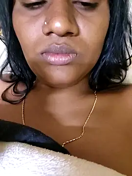 Snapshot of duskeyqeen chatting on 18, 9, 2025 duskeyqeen online show from 18, 9, 2025