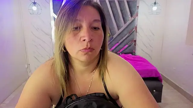 MaylinRosse  online show from 9, 5, 2026