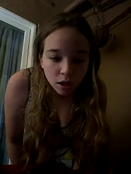 Snapshot of blondefun3818 chatting on 22, 10, 2025 blondefun3818 online show from 22, 10, 2025