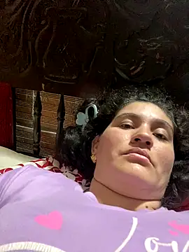 Snapshot of lunasexyhot18 chatting on 29, 9, 2025 lunasexyhot18 online show from 29, 9, 2025