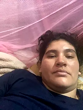 Snapshot of lunasexyhot18 chatting on 30, 10, 2025 lunasexyhot18 online show from 30, 10, 2025