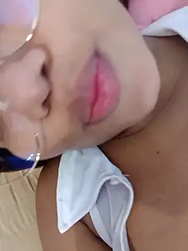 Snapshot of little_onixx chatting on 3, 10, 2025 little onixx online show from 3, 10, 2025