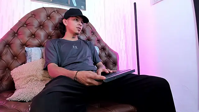 noah blake0 online show from 22, 10, 2025