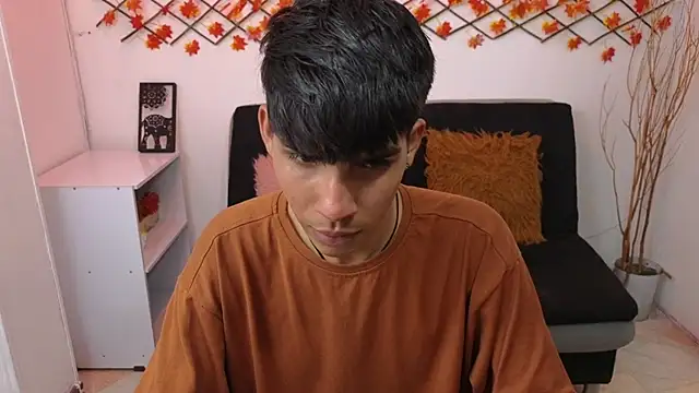 David 925  online show from 15, 10, 2025