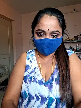 queendivya online show from 25, 6, 2026
