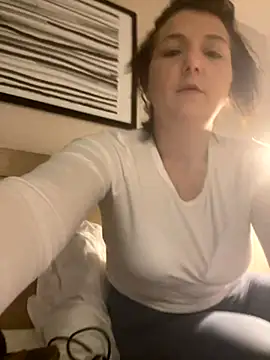 Snapshot of littleitalydee chatting on 18, 9, 2025 littleitalydee online show from 18, 9, 2025