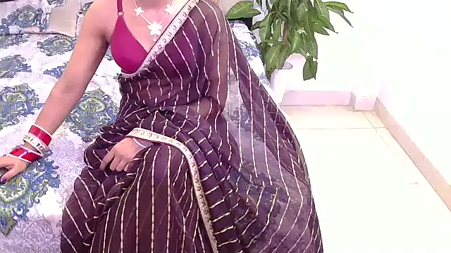 Lovelyy-couple online show from 11, 2, 2026