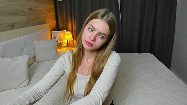 Alisa Glamour online show from 15, 10, 2025