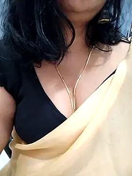 Snapshot of divya-jannu chatting on 10, 11, 2025 divya-jannu online show from 10, 11, 2025