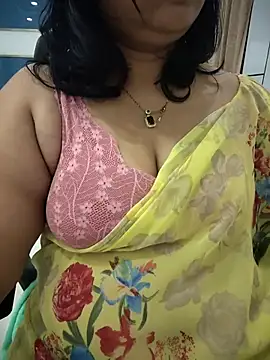 Snapshot of divya-jannu chatting on 5, 12, 2025 divya-jannu online show from 5, 12, 2025
