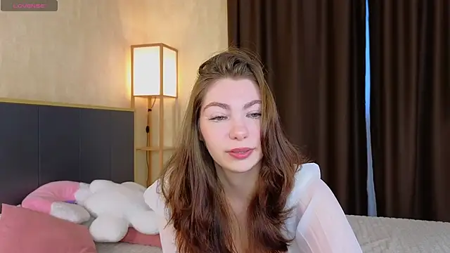 EmilyZortea online show from 21, 9, 2025