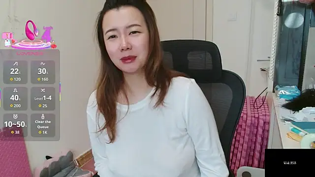 Snapshot of sallycui chatting on 25, 5, 2026 sallycui online show from 25, 5, 2026