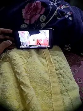 Snapshot of crish09 chatting on 29, 3, 2026 crish09 online show from 29, 3, 2026