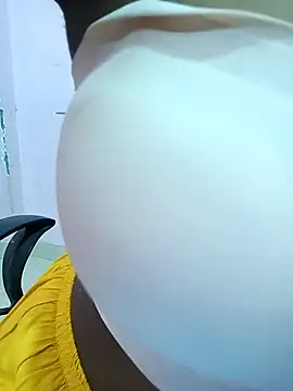 Snapshot of pari_rani7 chatting on 5, 10, 2025 pari rani7 online show from 5, 10, 2025