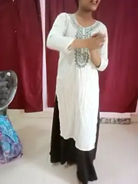 Snapshot of pari_rani7 chatting on 15, 10, 2025 pari rani7 online show from 15, 10, 2025