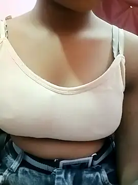 Snapshot of pari_rani7 chatting on 16, 10, 2025 pari rani7 online show from 16, 10, 2025