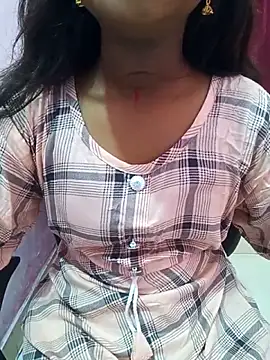 Snapshot of pari_rani7 chatting on 23, 10, 2025 pari rani7 online show from 23, 10, 2025