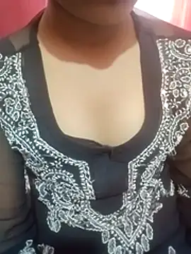 Snapshot of pari_rani7 chatting on 24, 10, 2025 pari rani7 online show from 24, 10, 2025