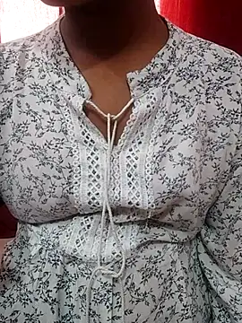 Snapshot of pari_rani7 chatting on 31, 10, 2025 pari rani7 online show from 31, 10, 2025