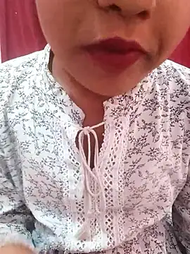 Snapshot of pari_rani7 chatting on 2, 11, 2025 pari rani7 online show from 2, 11, 2025