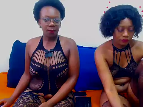 Snapshot of SexyCloe45 chatting on 7, 11, 2025 SexyCloe45 online show from 7, 11, 2025