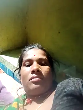 Snapshot of Soya8080 chatting on 30, 9, 2025 Soya8080 online show from 30, 9, 2025