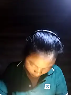 Snapshot of clara-cute chatting on 7, 10, 2025 clara-cute online show from 7, 10, 2025