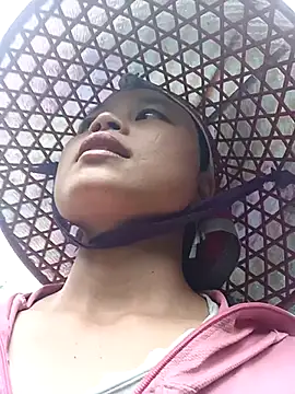 Snapshot of clara-cute chatting on 14, 10, 2025 clara-cute online show from 14, 10, 2025