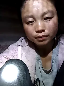 Snapshot of clara-cute chatting on 18, 10, 2025 clara-cute online show from 18, 10, 2025