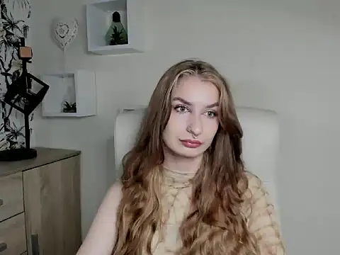 Snapshot of NinaBlond1 chatting on 1, 10, 2025 NinaBlond1 online show from 1, 10, 2025