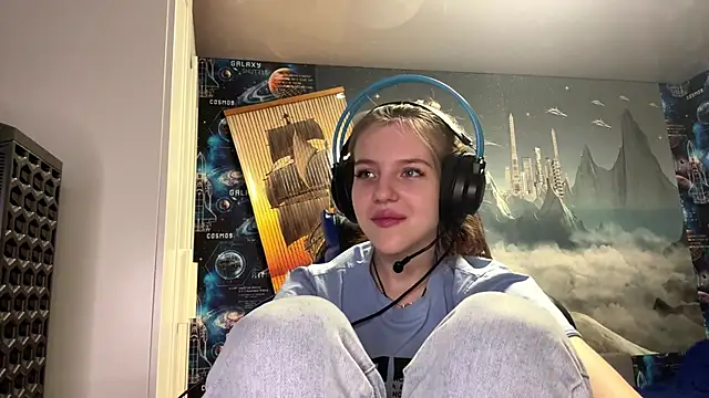 Snapshot of Elira_Breeze chatting on 8, 1, 2026 Elira Breeze online show from 8, 1, 2026