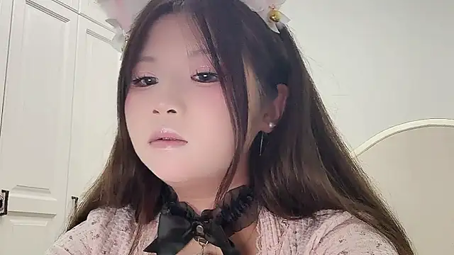Snapshot of Sweet-shanshan chatting on 23, 9, 2025 Sweet-shanshan online show from 23, 9, 2025