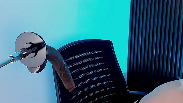 Snapshot of Aliyahsstone chatting on 8, 11, 2025 Aliyahsstone online show from 8, 11, 2025