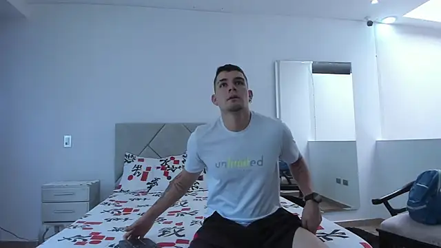 Snapshot of BooyHott_ chatting on 24, 9, 2025 BooyHott online show from 24, 9, 2025