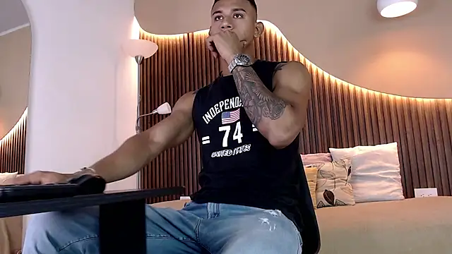 Snapshot of Aiden_steel chatting on 21, 10, 2025 Aiden steel online show from 21, 10, 2025