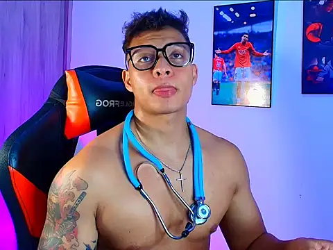 Snapshot of evan_greey chatting on 3, 11, 2025 evan greey online show from 3, 11, 2025